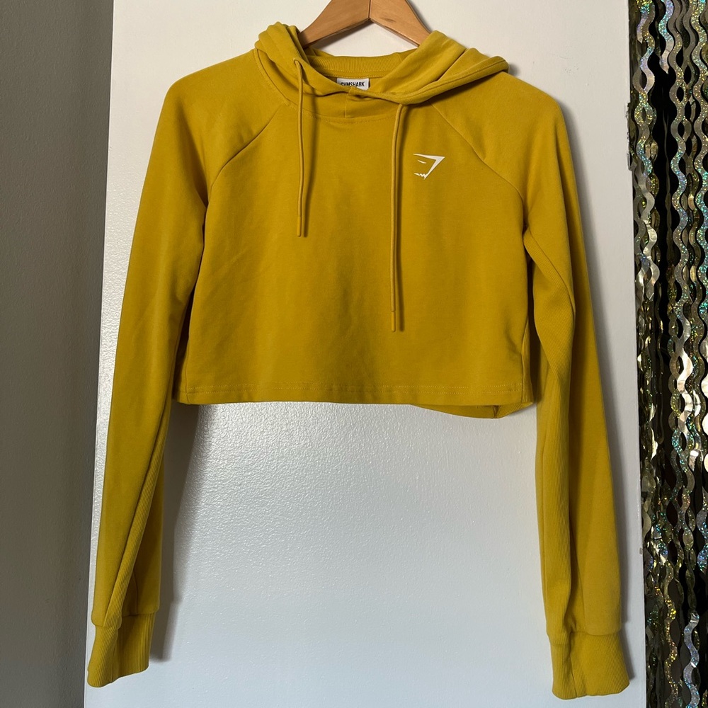 Gymshark training cropped hoodie medallion yellow